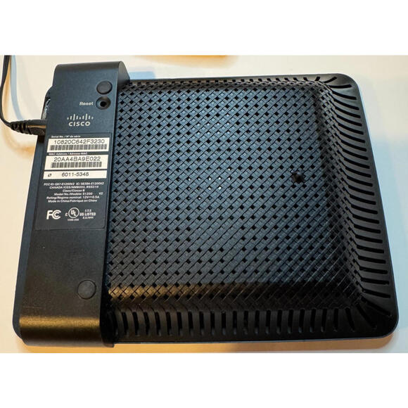 Cisco Linksys Router E1200 w/ Power Cord-5 Ports - Tested & Works - Picture 3 of 3